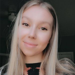 Meet your Posher, Bella